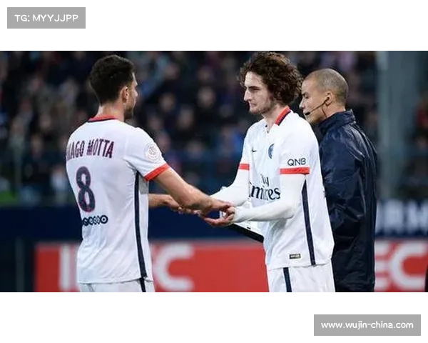 如何理解莫塔在中场的多重角色与战术定位分析